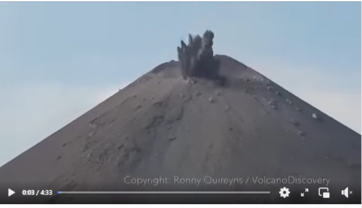 فيديو قديم لبركان في إندونيسيا ولا علاقة له بثوران البركان في إثيوبيا مؤخرًا